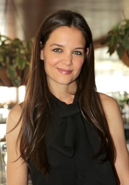 Katie Holmes the new face of Bobbi Brown