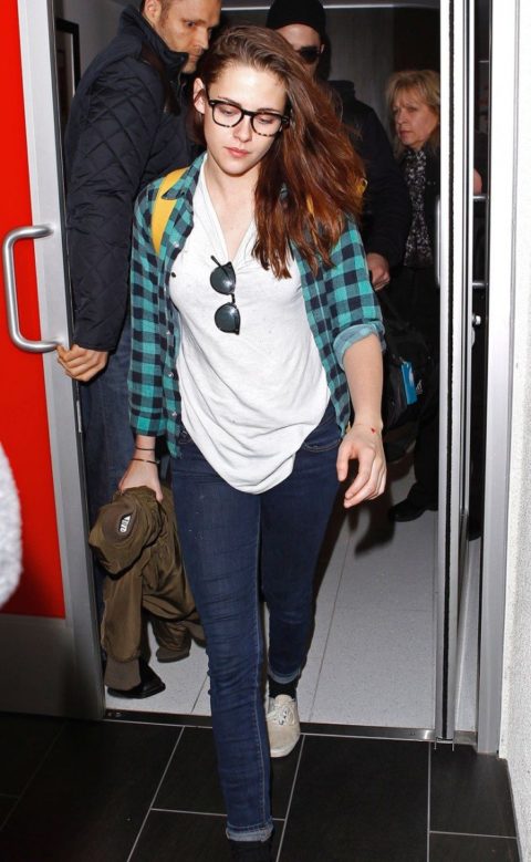 Kristen Stewart Robert Pattinson LAX Airport November 2012