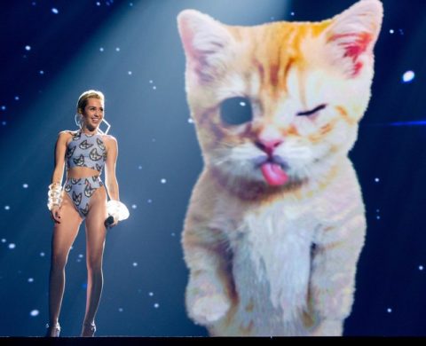 Miley Cyrus AMA 2013 Performance