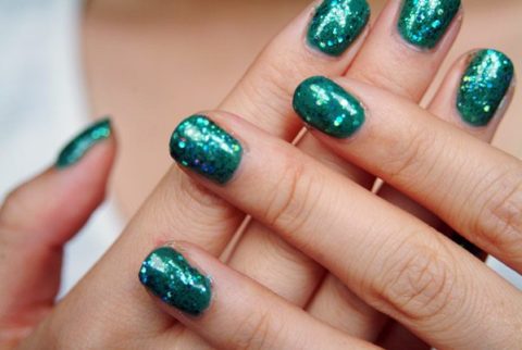 Textured nail polish trend Stephanie