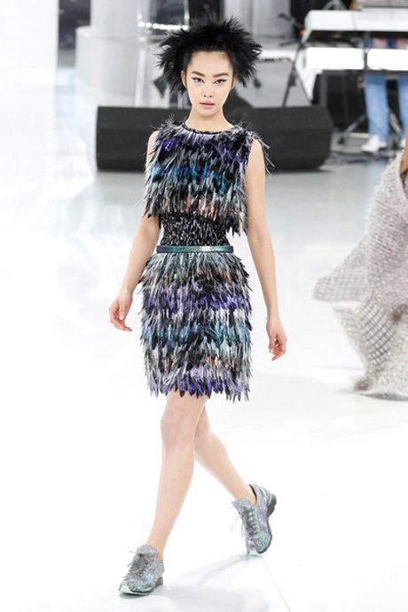 Chanel Haute Couture shows sneakers and fannypacks for Spring 2014