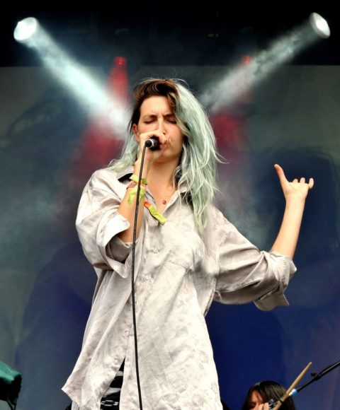 Emily Kokal Glastonbury Festival