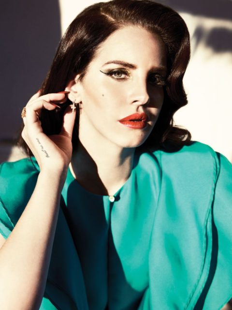 celebrity stiletto nails Lana Del Rey