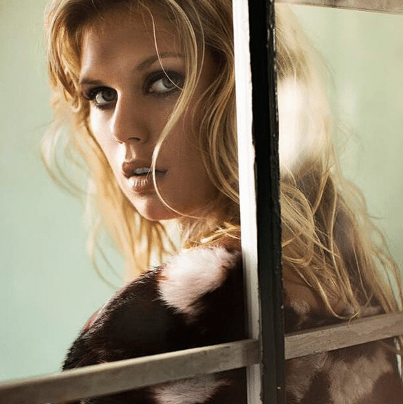 6 things you didn't know about model and DJ Alexandra Richards.