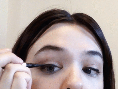 eyeliner gif tutorial look4 step1