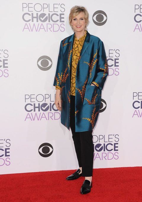 peoples choice awards 2016 red carpet jane lynch