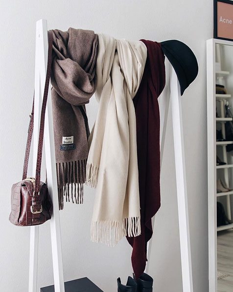 how to organize your closet like a blogger sarahvonh
