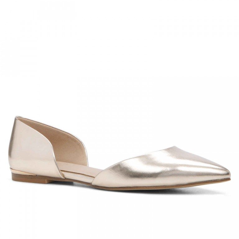 25 Pairs of Flats You Can Actually Wear to a Party - FASHION Magazine