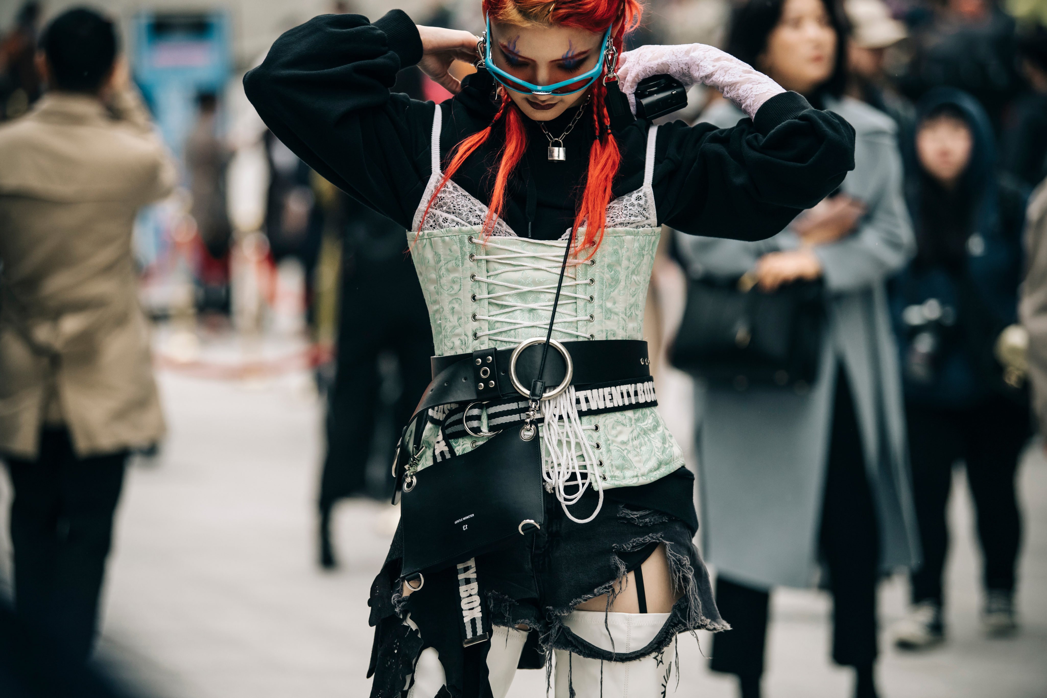 Prediction: Corset Belts are Going to be a Huge Trend for Fall
