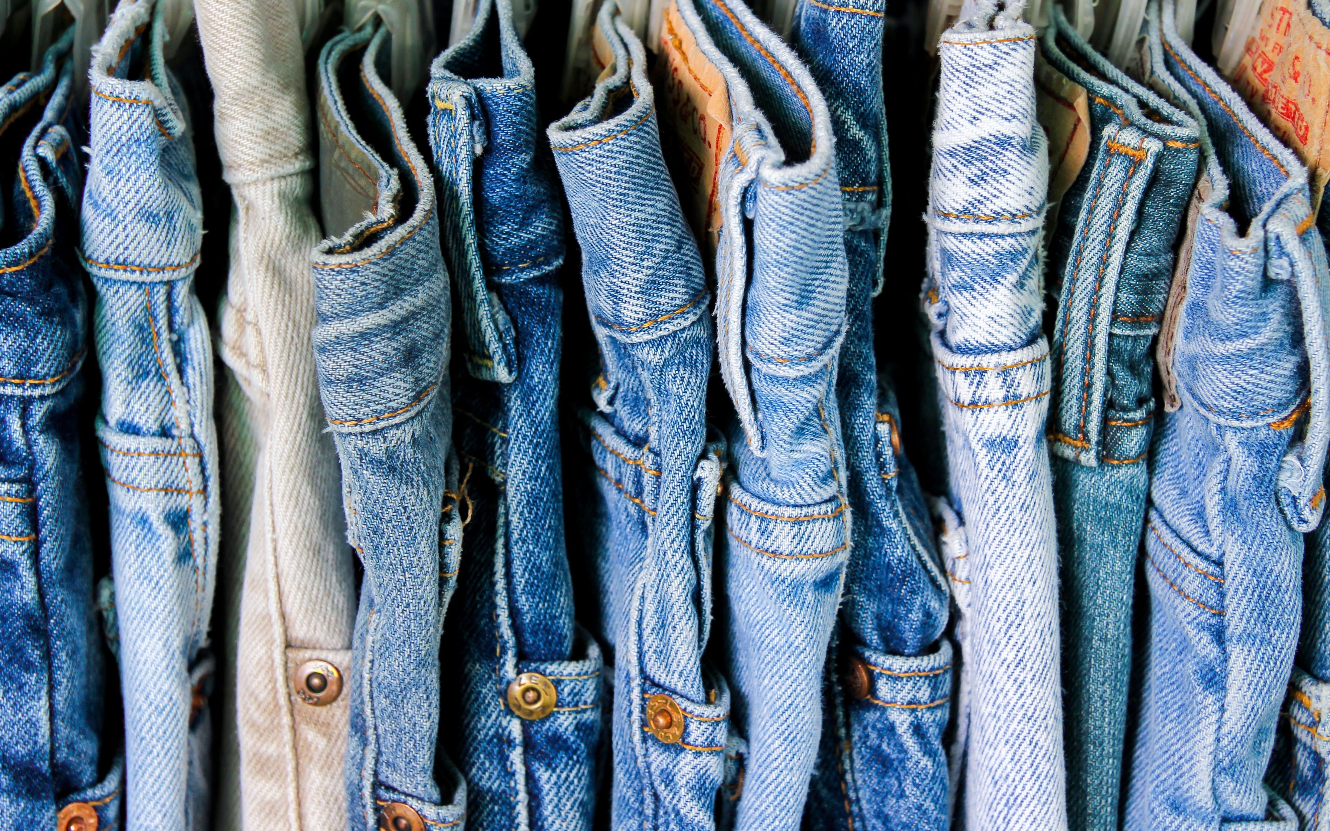 Asser hatred Rich man Asked and Answered: How Often Should You Wash Your Jeans? - FASHION Magazine