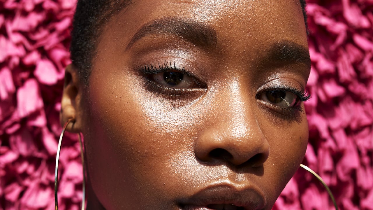 Shadow Brows Are the Key to Faking Full, Fluffy Eyebrows - FASHION Magazine