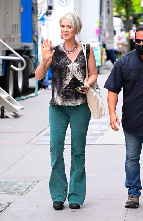 Cynthia Nixon green pants
