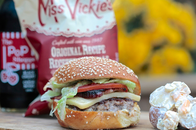 TuckShop Kitchen's Tuck Royale burger (Photo: Caroline Aksich)