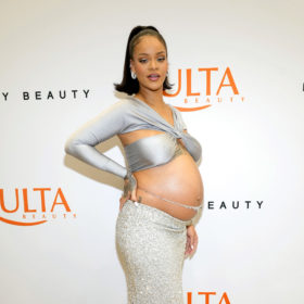 Rihanna pregnancy super bowl