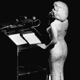 marilyn monroe in 1962 wearing the dress kim kardashian wore to the 2022 met gala