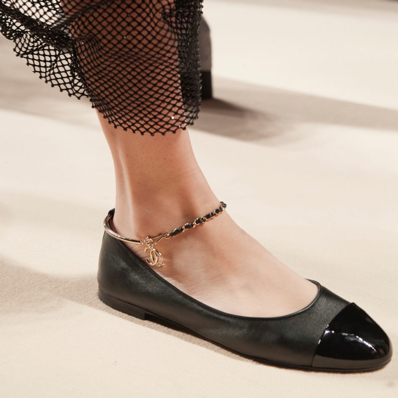 How to Wear Chanel Ballet Flats in 2023