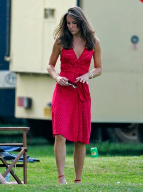 kate middleton in red dress with polka dots