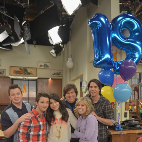"iCarly" co-stars Miranda Gosgrove, Jennette McCurdy, Jerry Trainor, Nathan Kress, Noah Munck and creator Dan Schneider at Nickelodeon Studios, 2012