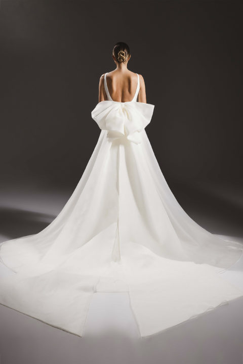Legends Romona Keveza Fall 2023 wedding dress with big bow