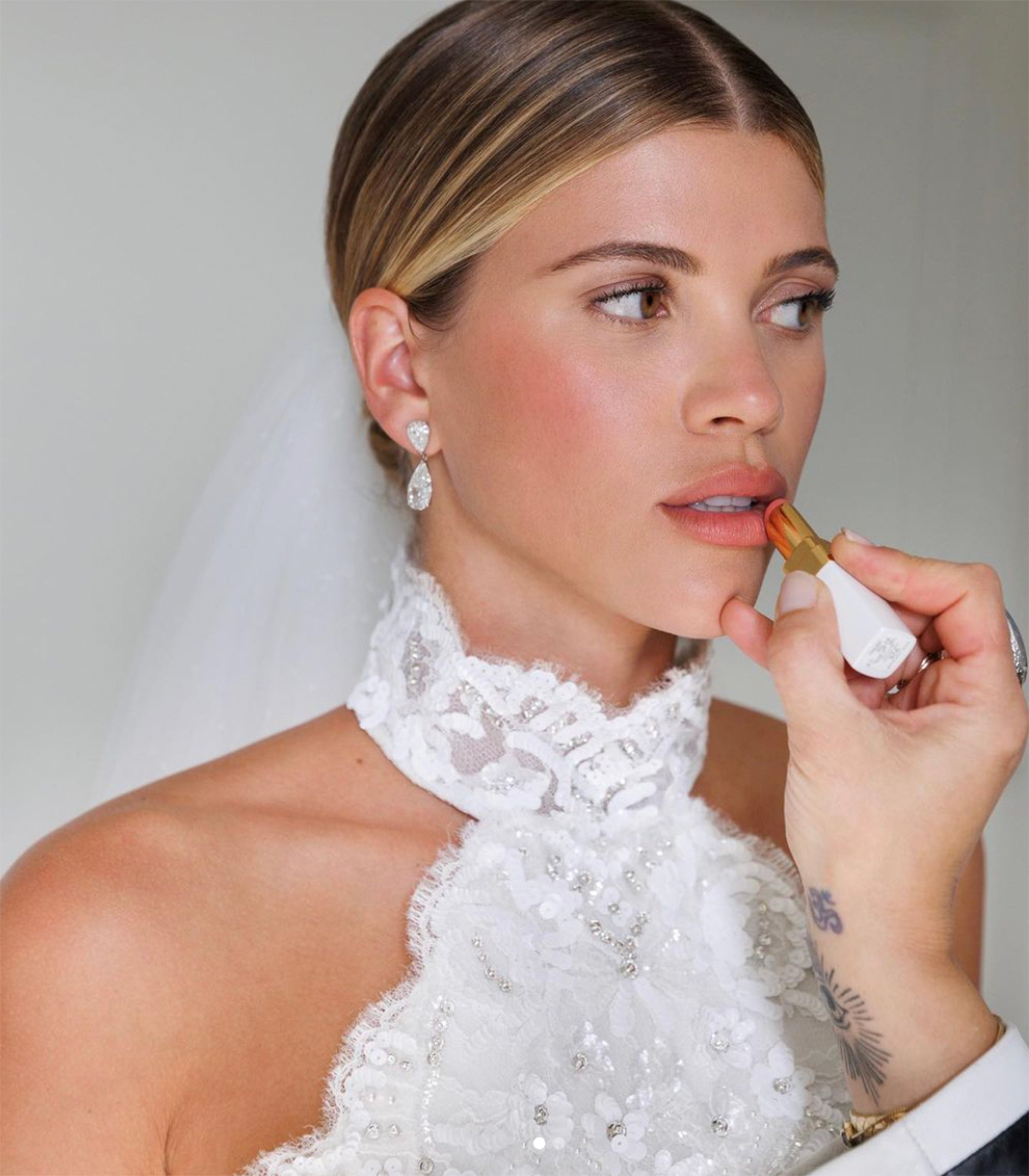 Sofia Richie Wedding Makeup: The Exact Products Used For Look - FASHION  Magazine