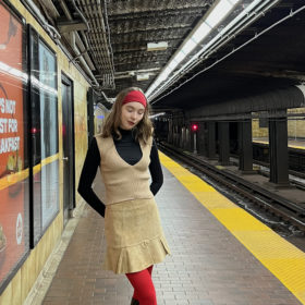 red tights outfit beige skirt 2